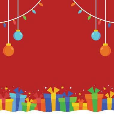 Kırmızı Noel temalı arka plan. Karlı zeminde hediye kutuları ve dekorasyon lambaları var. Metin için boş bir boşluk olan kırmızı Noel arkaplanı.