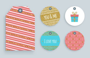 Sevgililer günü etiketi altın süslemeli.