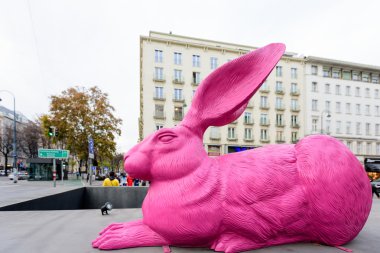 Pembe Rabit Viyana Merkezi