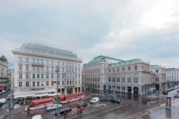 Albertina torg och gator i Wien — Stockfoto