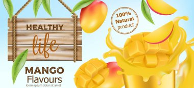 Doğal ve dilimlenmiş mango. Etrafında akan meyve suyu ve yakınlarda bir ahşap tabela var. Sağlıklı yaşam için ürün. Mesaj için yer. Gerçekçi 3B model ürün yerleştirme