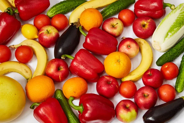 Sok érett gyümölcs és zöldség — Stock Fotó