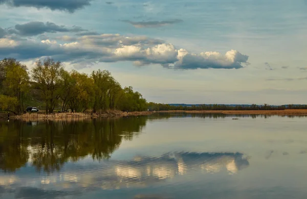 Volga landskapet med speglar — Stockfoto