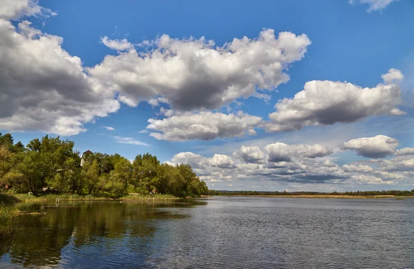 Bulutlar ile Volga görmek