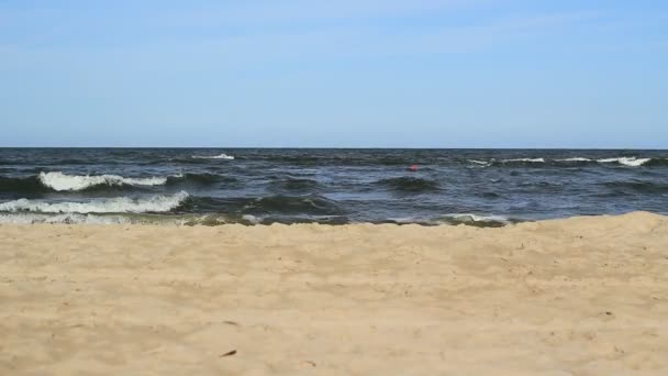 Olas de agua de mar y playa — Vídeos de Stock