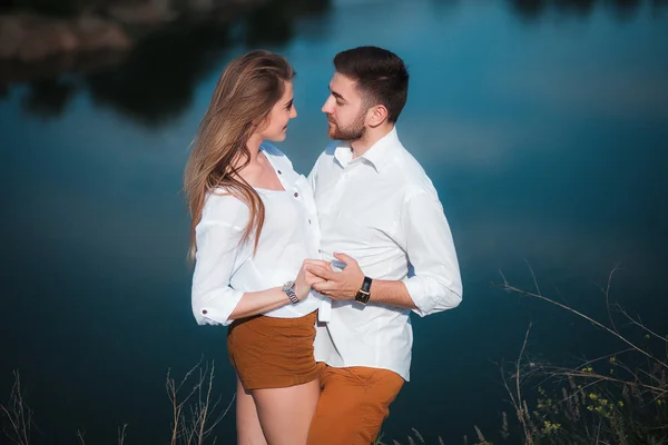 Young couple in love posing on nature — Stock Photo, Image
