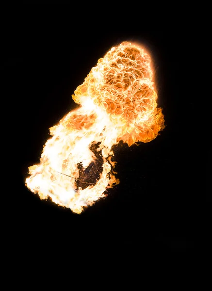 Starke Flamme, echtes Foto. — Stockfoto