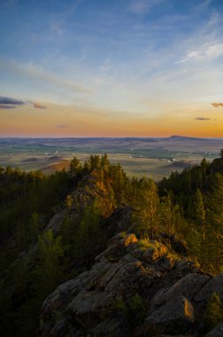 Merkit Kalesi. Buryatia dağlarında.