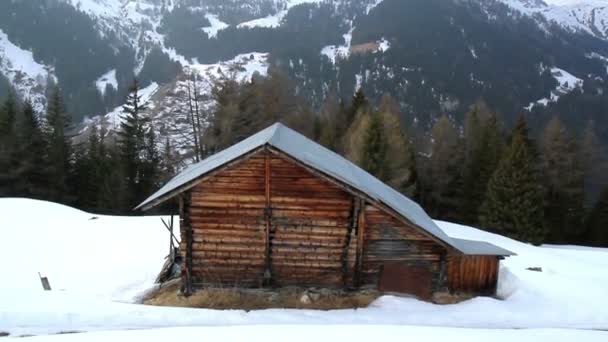 Winterlandschap in de Alpen — Stockvideo