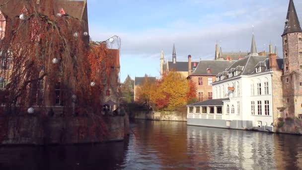 Canals of Bruges (Brugge, Belgium). — Stock Video