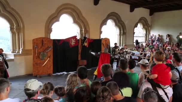 VIANDEN, THE LUXEMBOURG - AUGUST 03 2014: Vianden Castle  Medieval Festival. — Stock Video