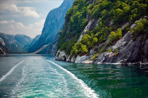 geirangerfjord Norveç'te de çok güzel doğal peyzaj