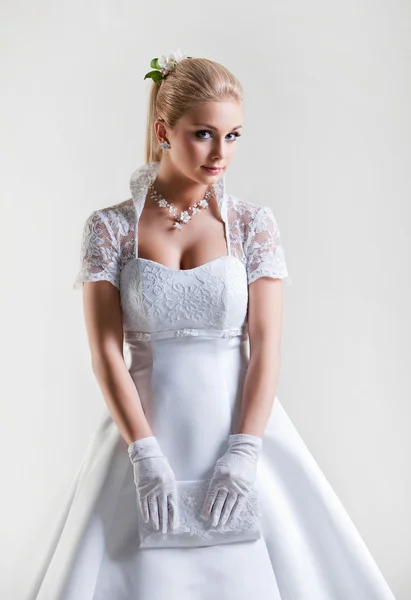 Portrait of beautiful delicate blonde bride in wedding dress, an — Stock Photo, Image