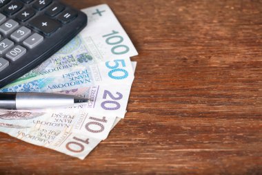 Hesap makinesi para istatistikler kağıt kalem iş kavramı