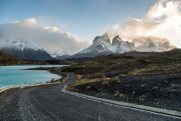 Mooie dag in Torres del Paine National Park in de winter, Patagonië, Chili — Stockfoto