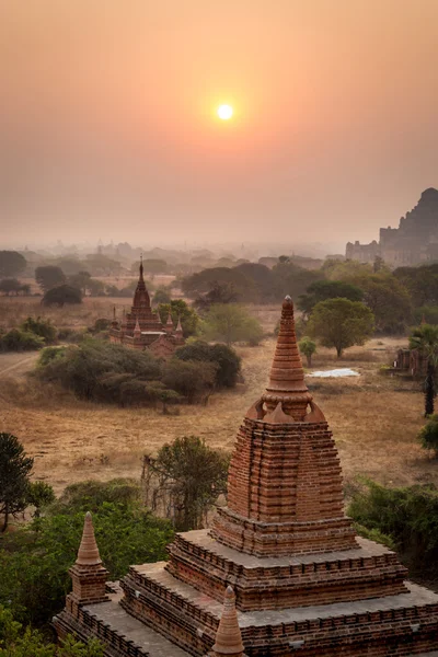 Templen i Bagan i soluppgång — Stockfoto