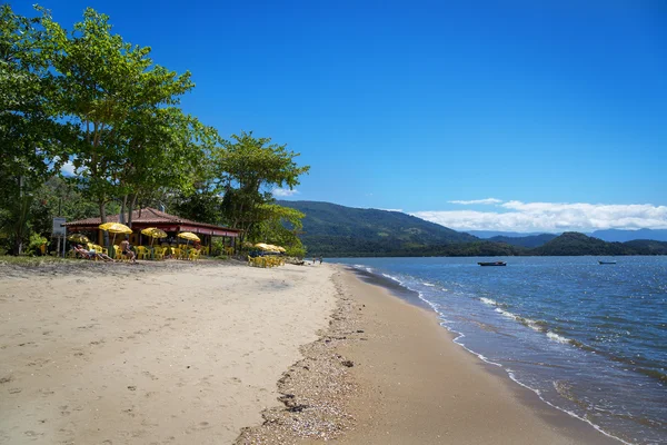 Praia bonita em torno de Paraty — Fotografia de Stock