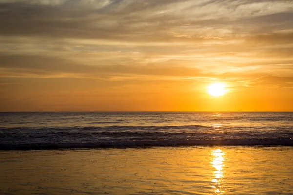 Playa Negra içinde güzel gün batımı — Stok fotoğraf