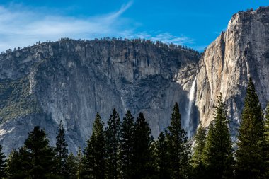 yosemite Milli Parkı içinde güzel manzara요세미티 국립 공원에 아름 다운 풍경