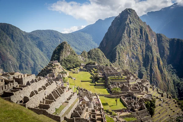 Ruinas de Machu Picchu en día nublado — Foto de Stock