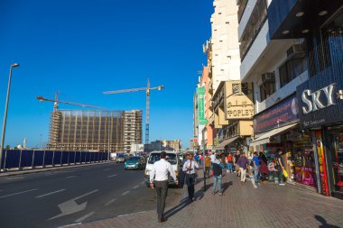 Eski şehirde yürüyüş turizm