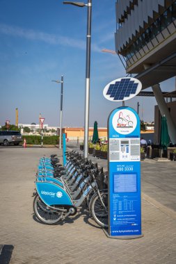 Masdar City sokaklarında