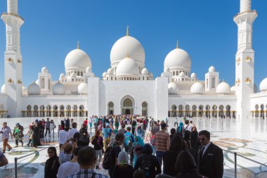 Şaşırtıcı Ulu Camii ziyaret turistler