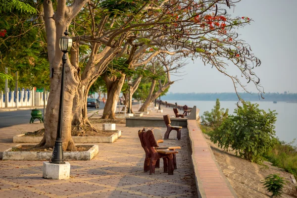 Área abierta frente al río Mekong — Foto de Stock