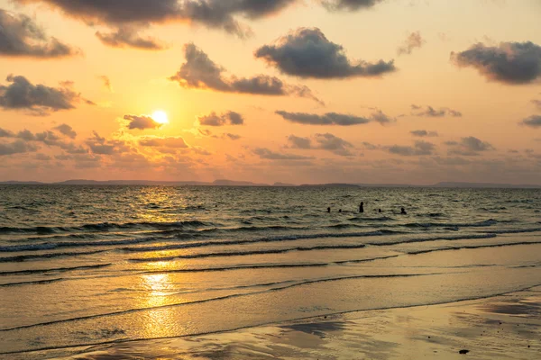 Otres Beach güzel günbatımı — Stok fotoğraf