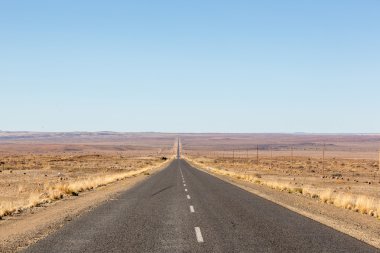 Namibya sonsuz yol