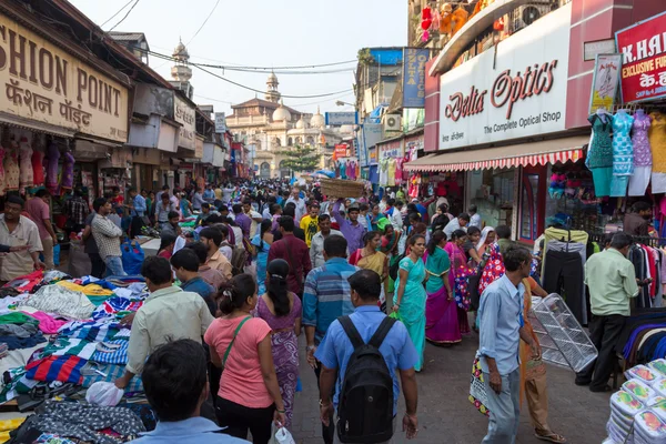 insanlar sokak pazarında