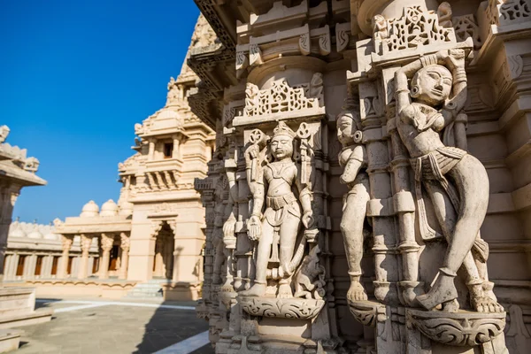Temple dans le complexe Palitana dans l'ouest de l'Inde — Photo