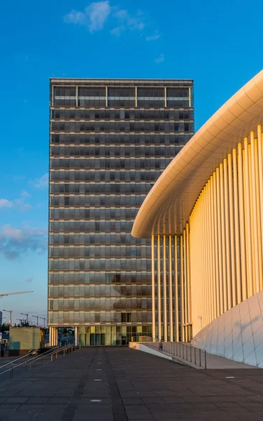 Philharmonic and office building on Kirchberg in Luxembourg — Stock Photo, Image