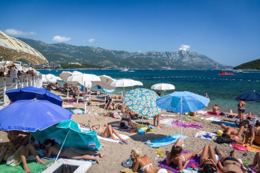 Budva plajlara yaz zevk insanlar