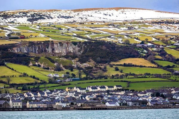 Maisons dans la vallée en Irlande du Nord — Photo