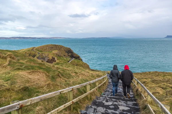 Touristes appréciant les paysages — Photo