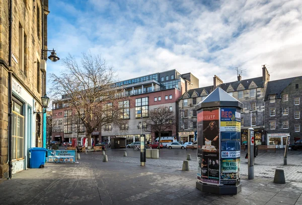 Tidig morgon i Edinburgh downtown — Stockfoto