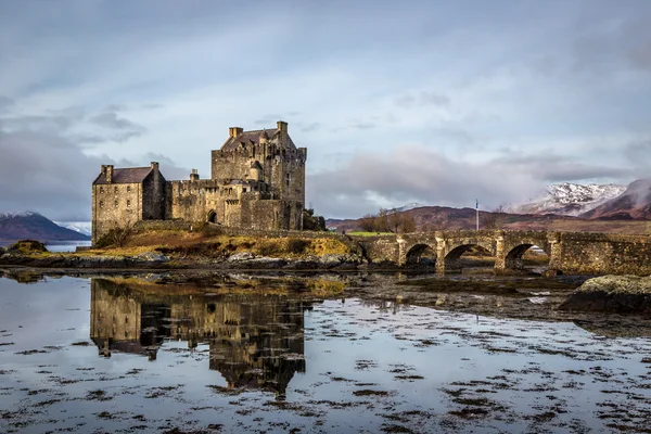 Eileen Donan castle in Scotland Highlands — Stock Photo, Image