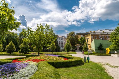 Bratislava güneşli bir günde geleneksel binalar