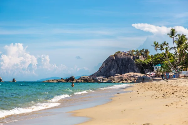 Turistas disfrutando de la increíble isla de Koh Samui —  Fotos de Stock