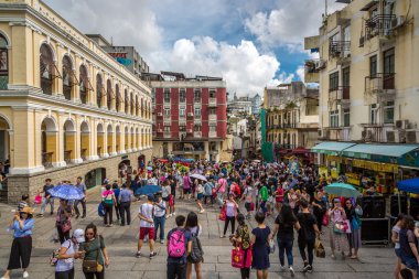 Macau merkezinde turist büyük toplama