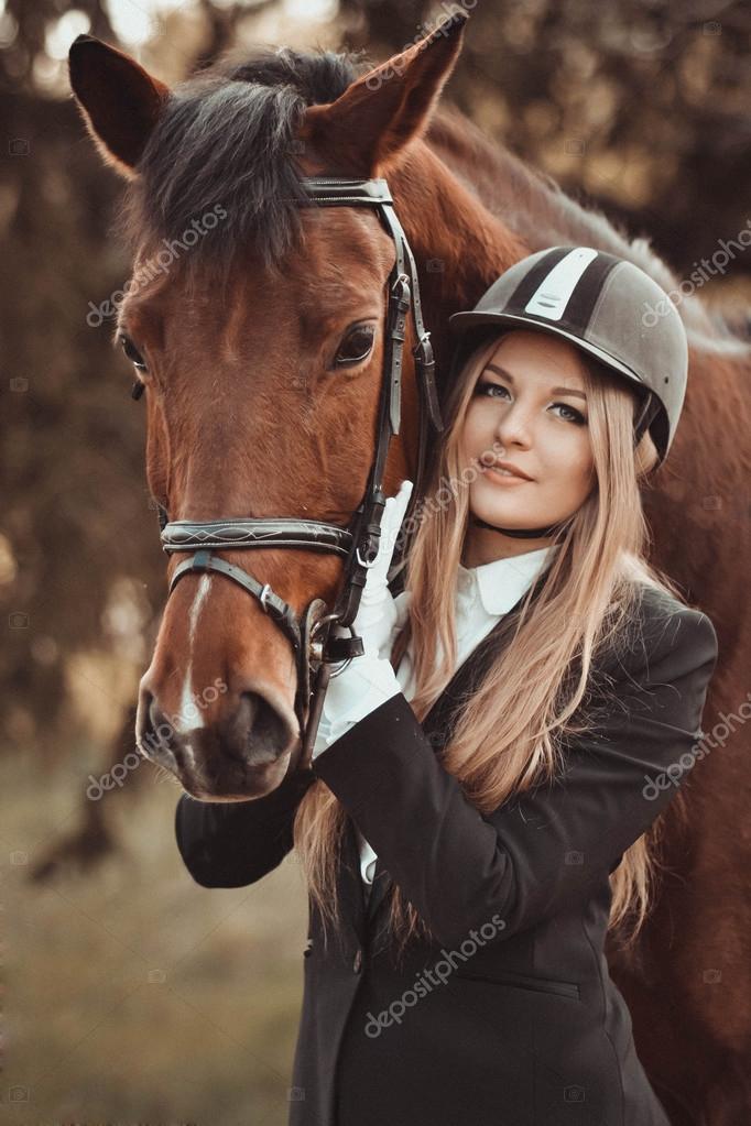 Znalezione obrazy dla zapytania woman and horse