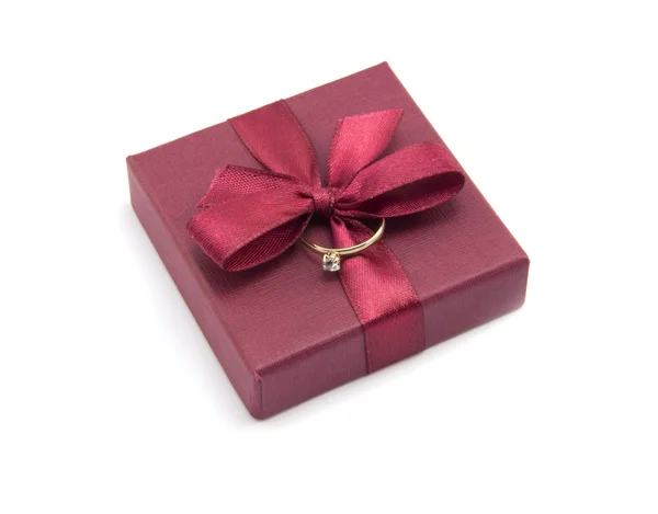 Burgundy gift box with engagement ring  isolated — Stock Photo, Image
