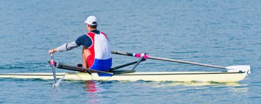Spor yarış gölde kürek
