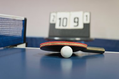 Masa Tenisi raketi ve ping pong topu