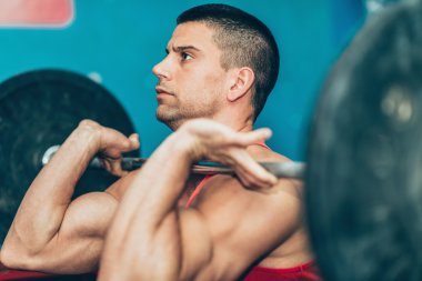 adam ağırlık mı Spor Merkezi
