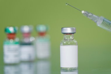 Çeşitli aşılar seti