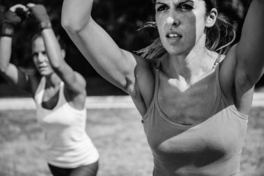 Taebo eğitim sırasında kadınlar