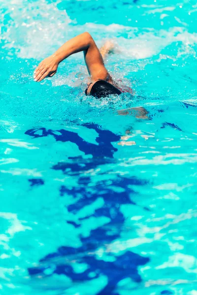 Kadın Yüzme kontur — Stok fotoğraf