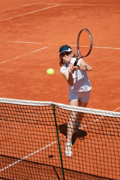 Jugador de tenis junior —  Fotos de Stock